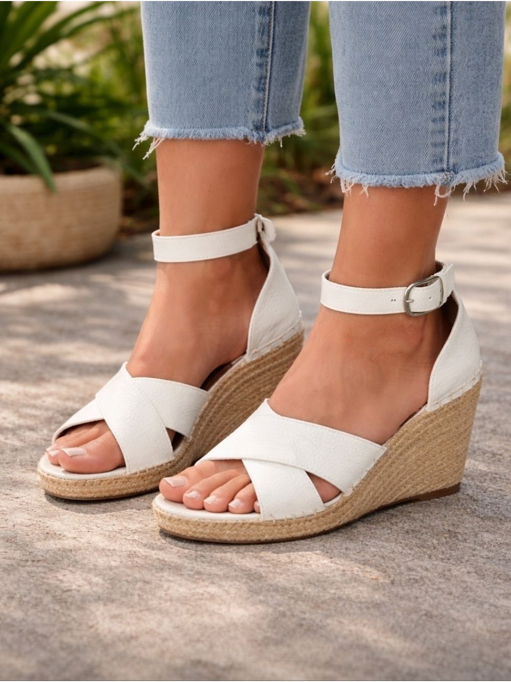 Dalson White Leather Espadrille Sandals, Size 8.5